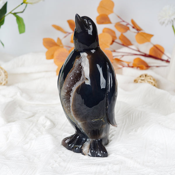 Agate Penguin Carving With Geode【2200g】
